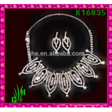 La cadena europea y americana del cuello, collar al por mayor del ahogador del rhinestone